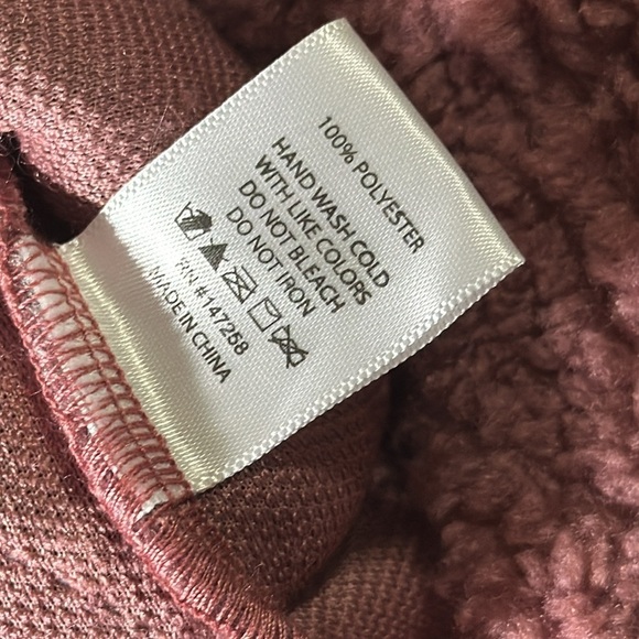 Simply Southern Sherpa Quilted And Plaid Rose Jacket Shacket size Large NEW - Picture 13 of 16